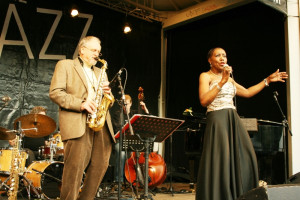 With Jens Søndergaard and Etta Cameron at Huddinge Jazz Festival, Huddinge 2007. Photo: Bob Fredriksson