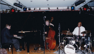Ed Thigpen Trio: Carsten Dahl, Hans and Ed at Nalen, Stockholm 2001. Photo: Sten Andersson